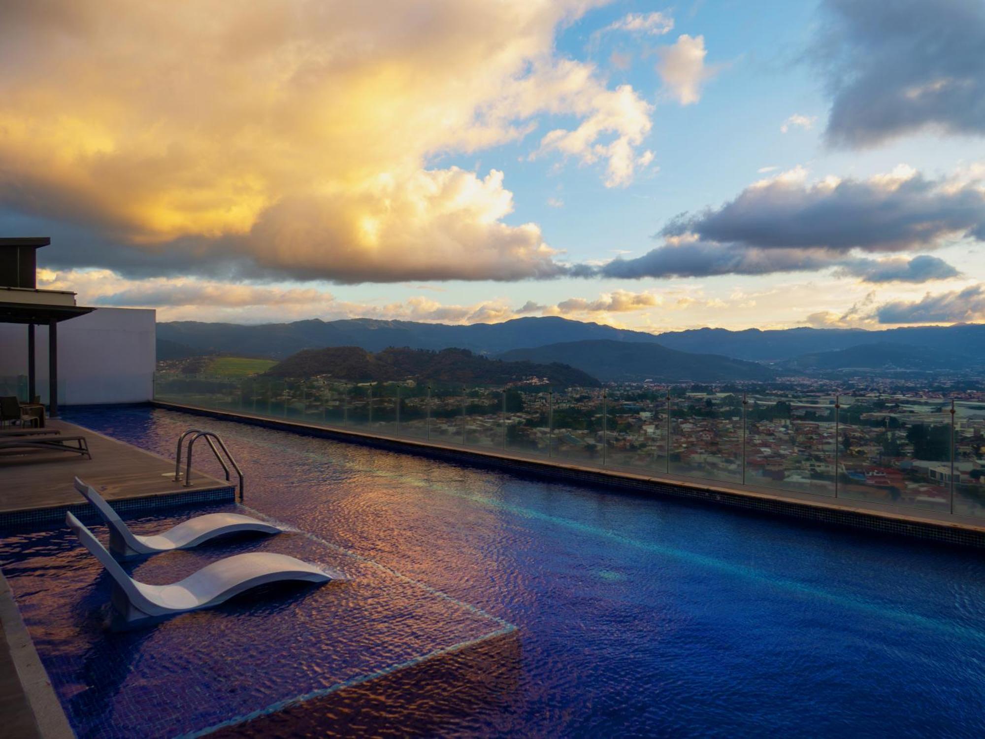Ifreses, Study Full Equipped Whith Pool, Air- Conditioning, Spectacular View Of The City, Parking With Additional Payment Curridabat Esterno foto