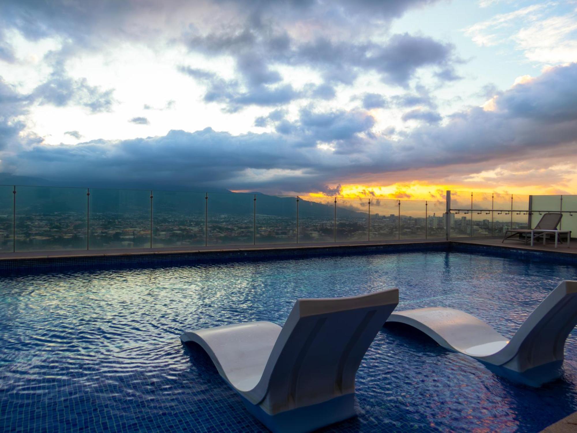 Ifreses, Study Full Equipped Whith Pool, Air- Conditioning, Spectacular View Of The City, Parking With Additional Payment Curridabat Esterno foto